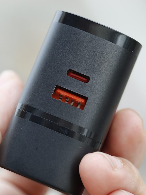 Qatar World Cup Foldable Charger 30W - Image 8